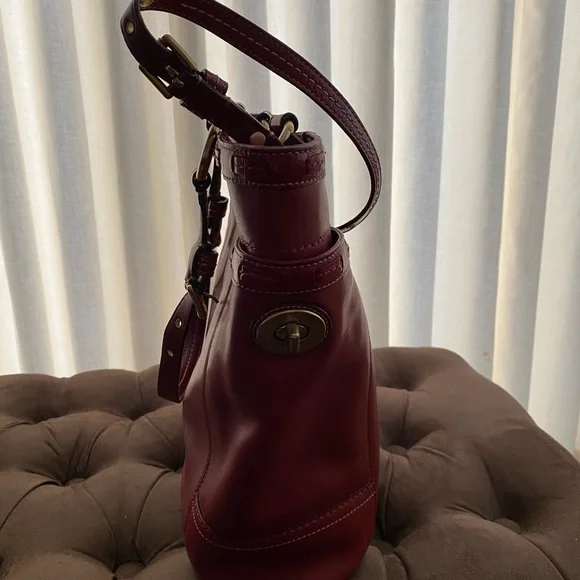 Coach Bag - Picture 5 of 12